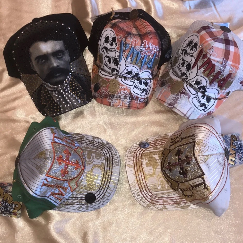 NEW 5 piece bundle Velcro strapback hats